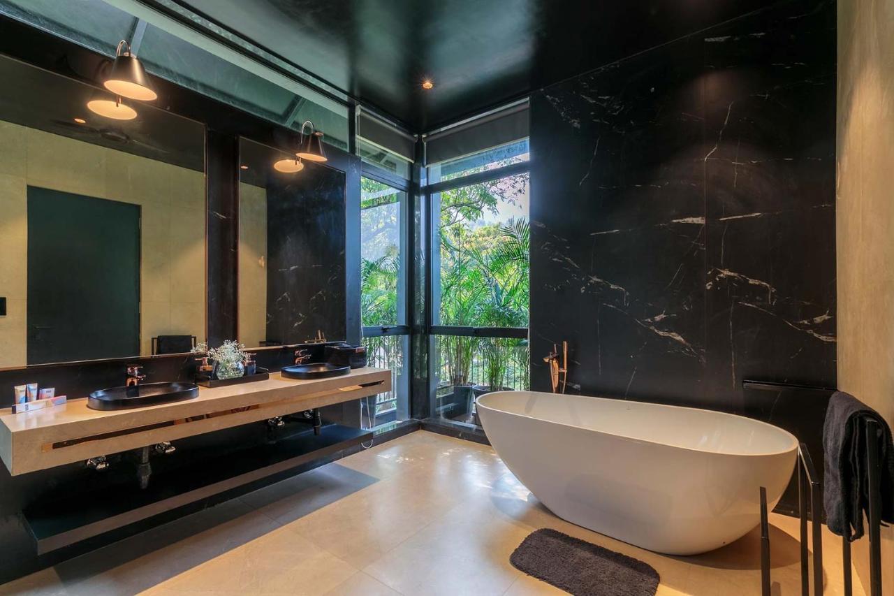 Stayvista At The Charcoal Villa Luxury Collection Alībāg Eksteriør bilde