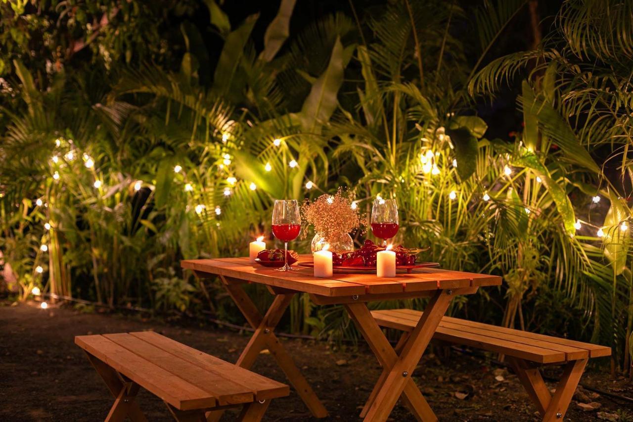 Stayvista At The Charcoal Villa Luxury Collection Alībāg Eksteriør bilde
