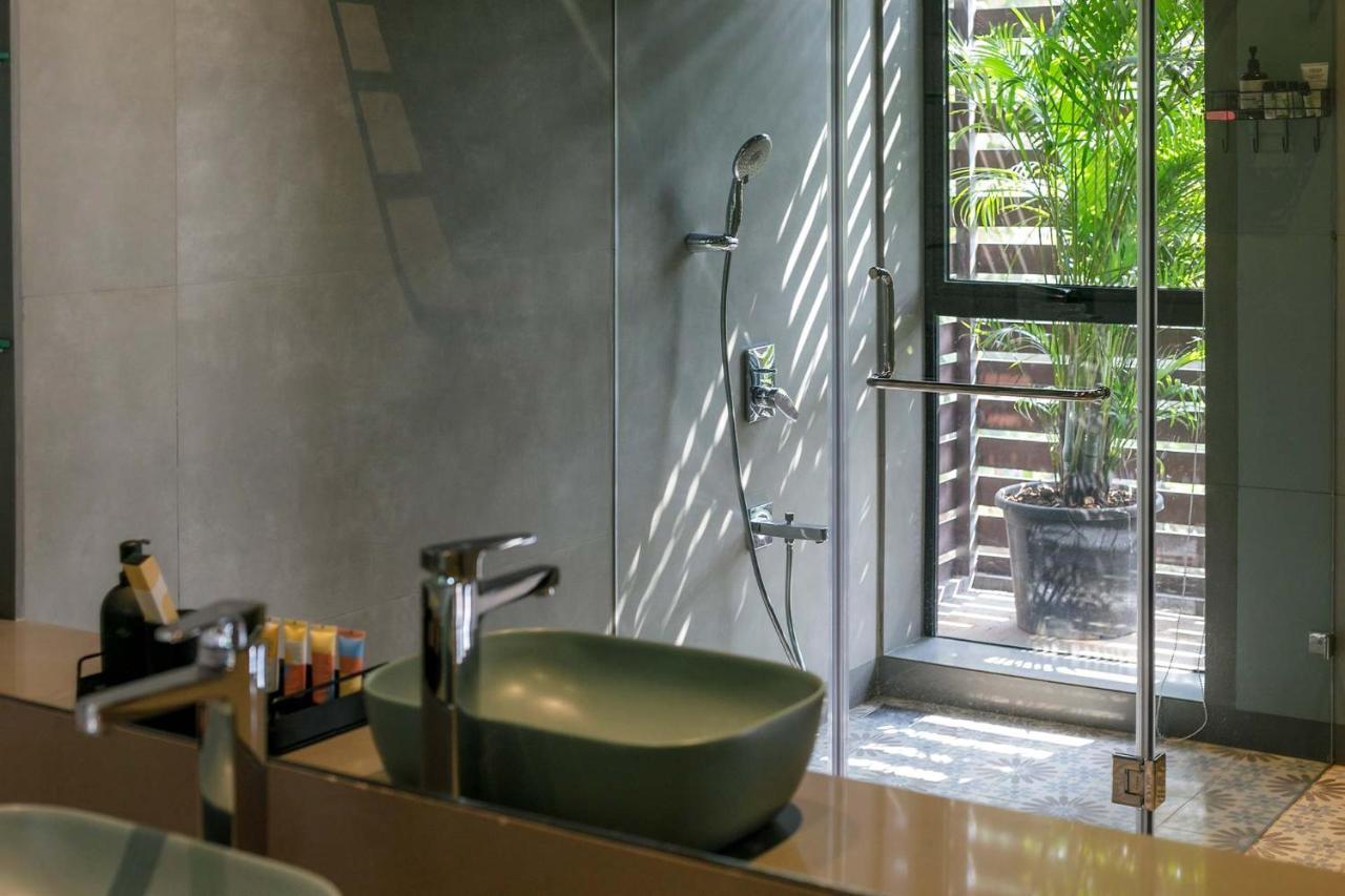 Stayvista At The Charcoal Villa Luxury Collection Alībāg Eksteriør bilde