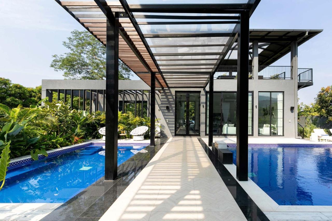 Stayvista At The Charcoal Villa Luxury Collection Alībāg Eksteriør bilde