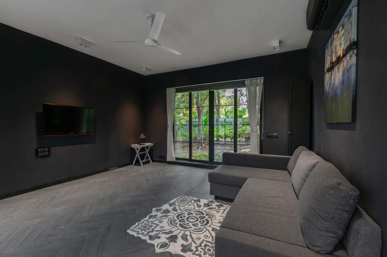 Stayvista At The Charcoal Villa Luxury Collection Alībāg Eksteriør bilde